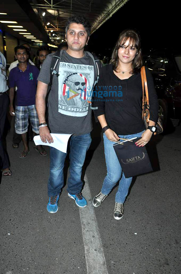 dia waheeda madhuri leave for saifta awards 6