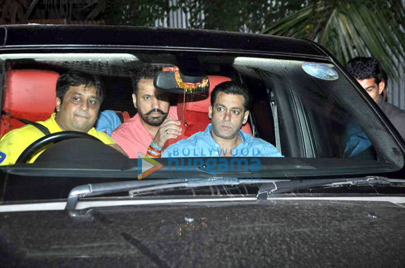 salman khan celebrates ganesh chaturthi with family 3