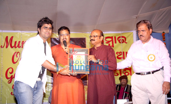 aman trikha performs at oriya ganpati puja 2