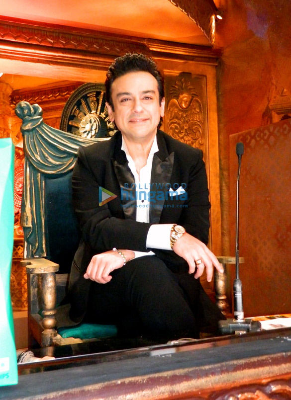 adnan promotes his album press play on comedy circus ke mahabali 8