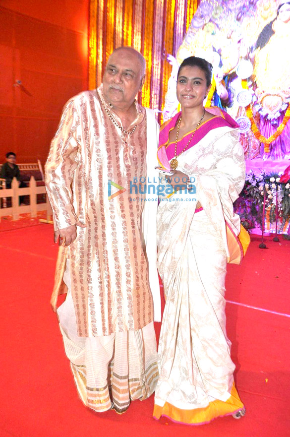kajol graces durga pooja 11