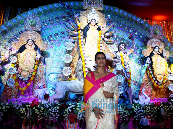 kajol graces durga pooja 22