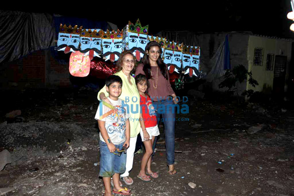 raveena tandon celebrates dusshera with kids 2