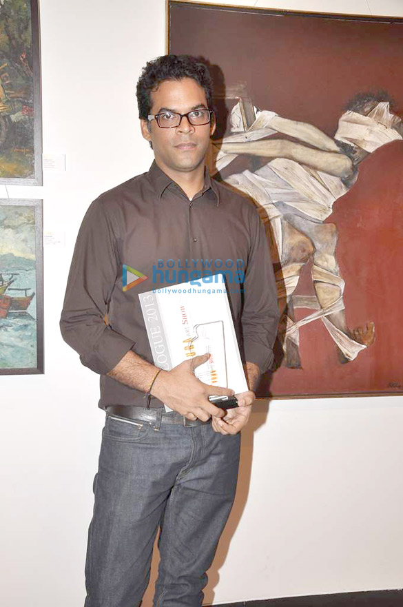 anita dongre vikramaditya at aura art show 3