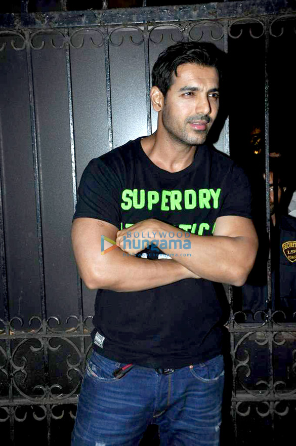 john abraham snapped with his new car 7