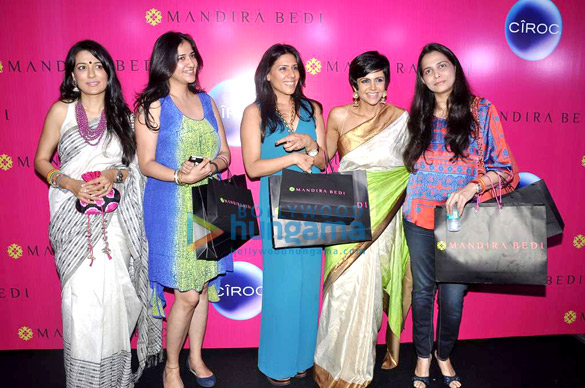 mandira launches her saree line store 5