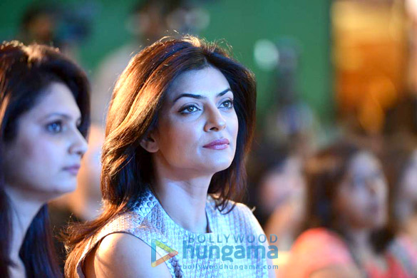 sushmita at harmony foundations mother teresa memorial award 6