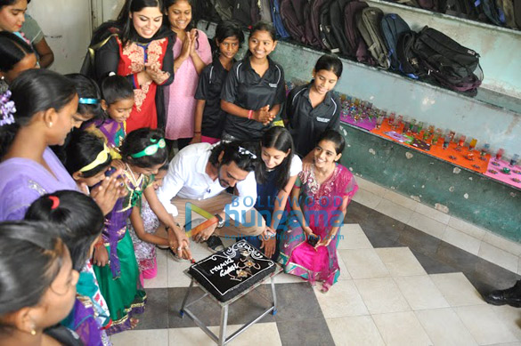 arjun rampal celebrates diwali with under privileged kids from project crayon 5