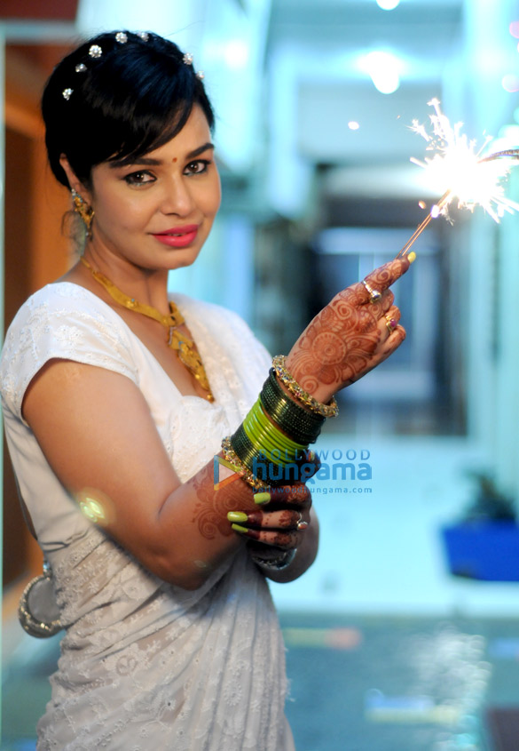 kavitta vermas diwali photo shoot 9