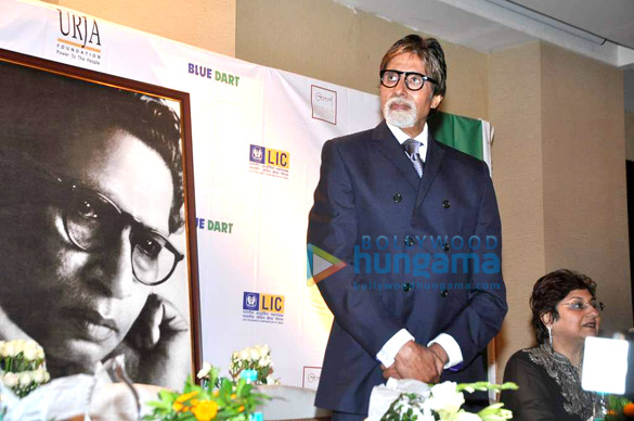 amitabh at the press conference of urja foundation 2