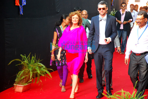 celebs grace the inaugural of 44th international film festival of india 6