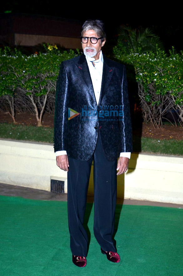 bachchans shahrukh akshay grace vishesh bhatts wedding reception 32