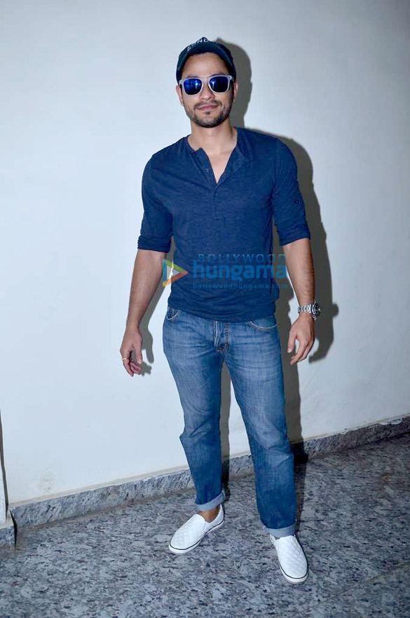 soha ali khan at the launch of heal institute 5