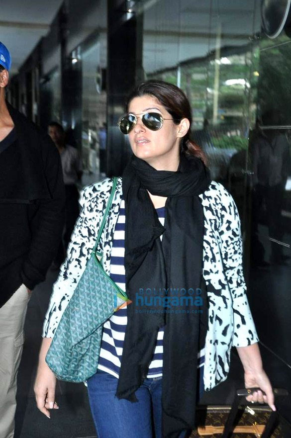 akshay twinkle arrive from casablanca 9