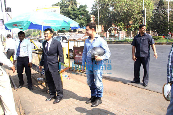 aamir khan inaugurates road safety week in mumbai 2