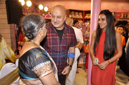 Sudha Murthy Images, HD Wallpapers, and Photos - Bollywood Hungama