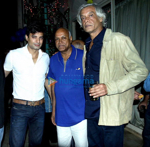 rahul bhatts surprise birthday party for sudhir mishra 5