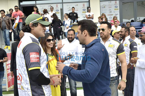 salman chitrangda tanisha armaan at ccl match in dubai 13