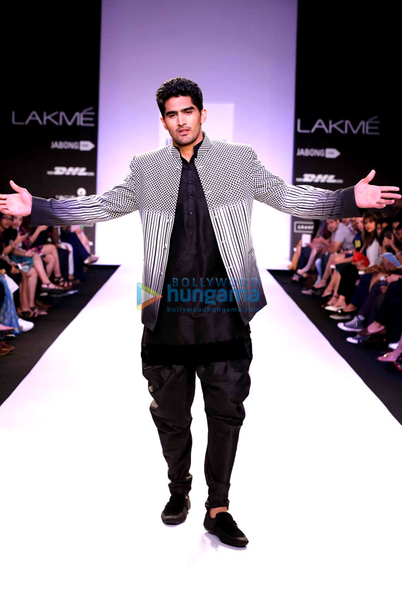 cast of fugly at lakme fashion week 2014 4
