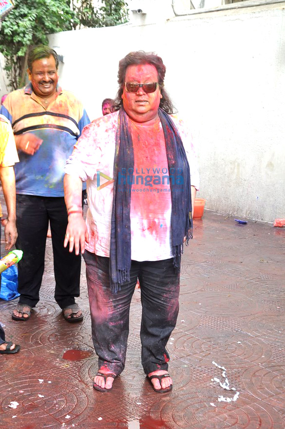 bappi lahiri celebrates holi 3