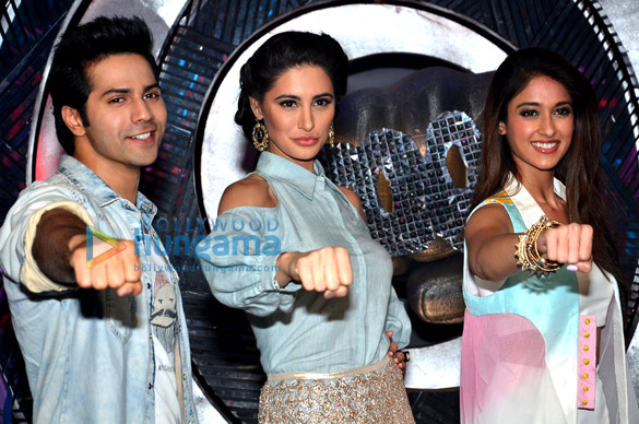 varun nargis ileana big b at boogie woogies grand finale 3