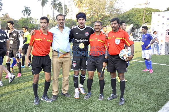 ranbir kapoor abhishek bachchan at all stars football charity match 6