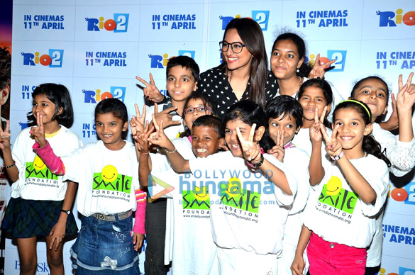 sonakshi hosts special screening of rio 2 for kids at pvr 2