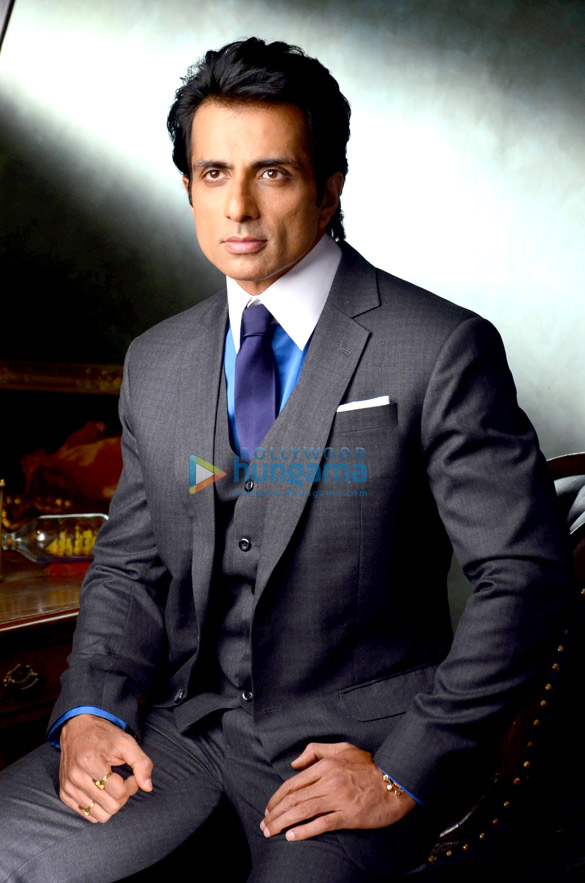 sonu sood shoots for graviera 7