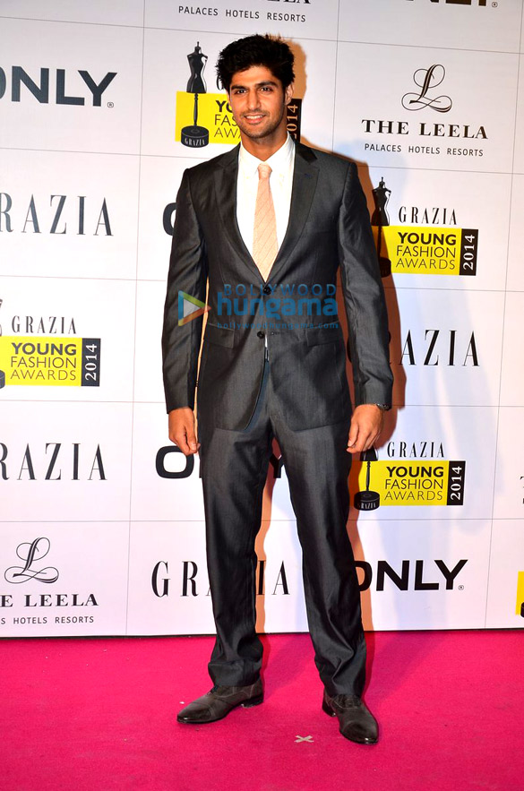 sonam shraddha aditi grace the grazia young fashion awards 2014 28