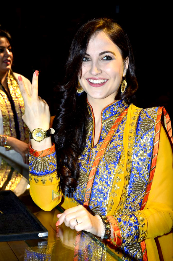 elli avram madhur launch of store grand trunk show 5