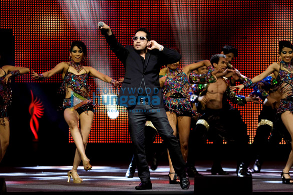 green carpet of iifa rocks 59