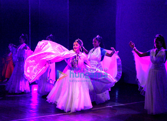 gracy singh performs for the cause of global warming 3