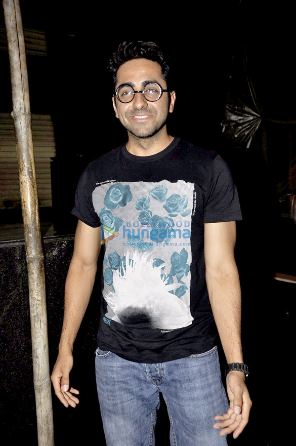 ayushmann khurrana snapped in bandra 6