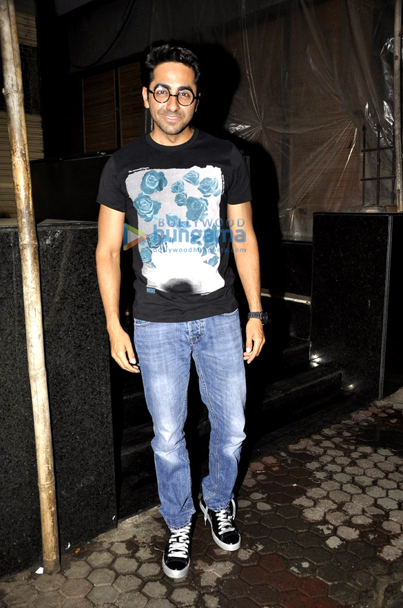 ayushmann khurrana snapped in bandra 5