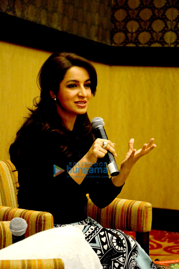 tisca chopra launches her book acting smart in bangalore 5