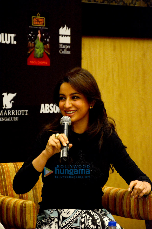 tisca chopra launches her book acting smart in bangalore 4