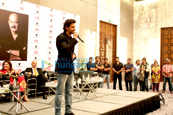 hrithik roshan at the launch of his sisters book to dad with love 2