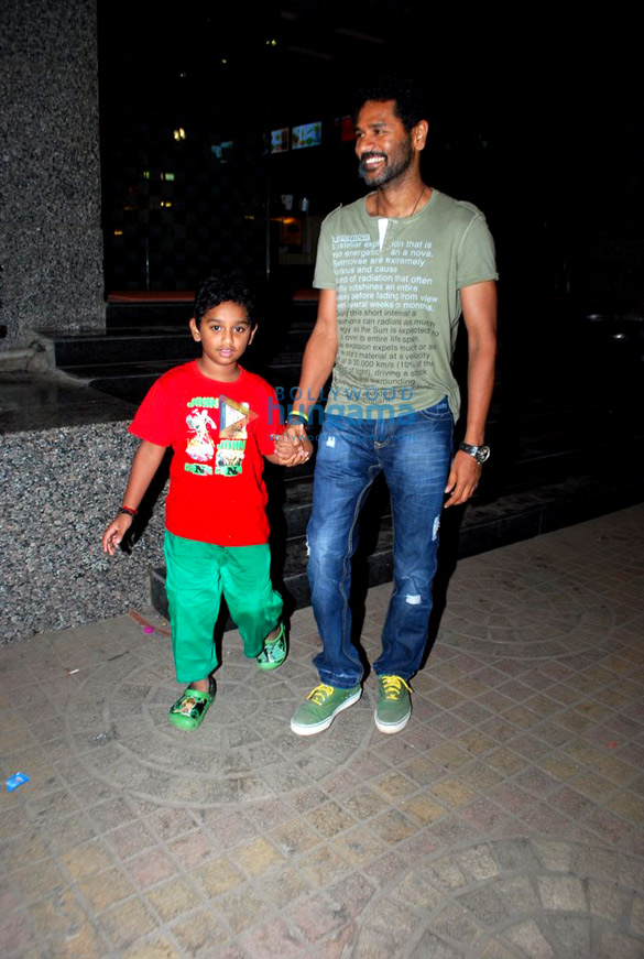 prabhu dheva snapped with his son 2