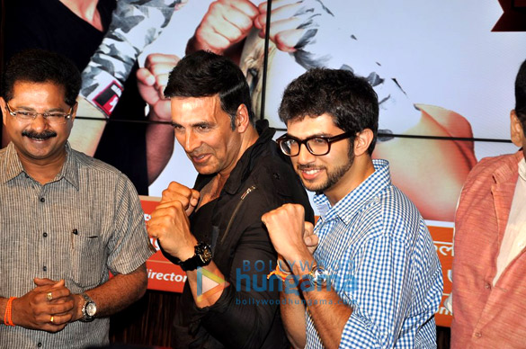 akshay kumar aditya thackeray launch women safety defence centre 4