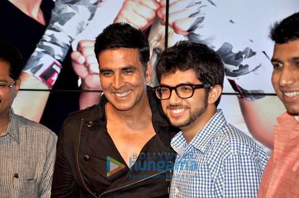 akshay kumar aditya thackeray launch women safety defence centre 3