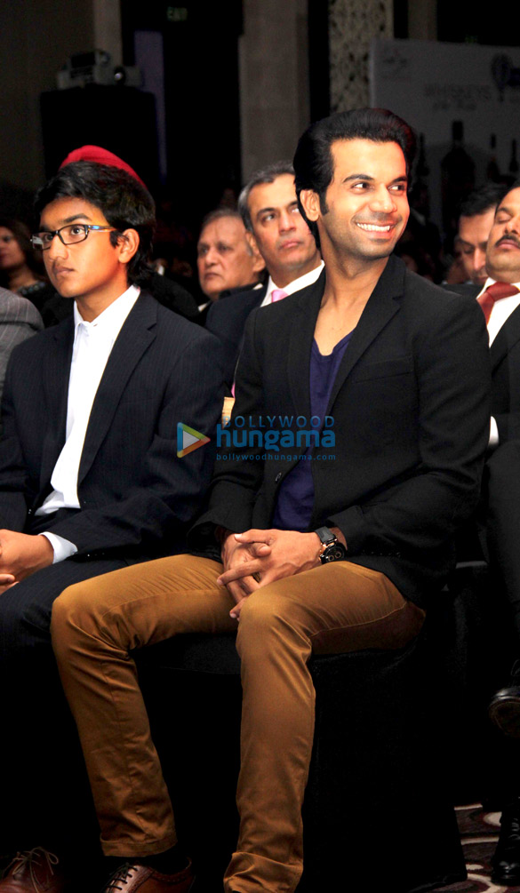celebs grace the lonely planet magazine india travel awards 2014 23