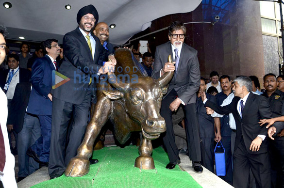 big b rings the opening bell of bse as a part of his tv serial yudhs promotions 4