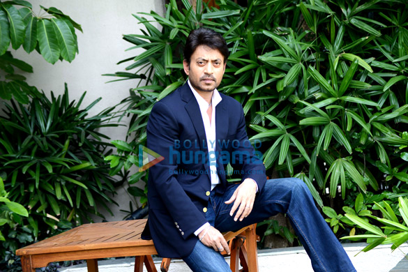 irrfan khan unveils aparans collection of platinum for men 8