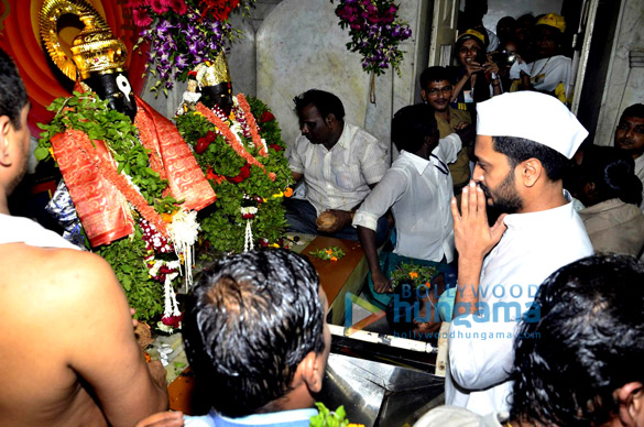 riteish deshmukh visits vithal mandir for lai bhaari 3