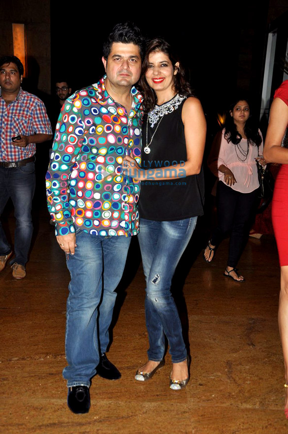 lisa ray walks for farah khan ali at iijw 2014 10