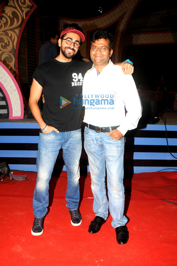 ayushmann khurrana rehearses for iiaa awards 2014 11
