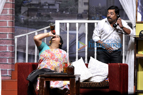 marathi drama gholat ghgol celebrates its 100th show 5