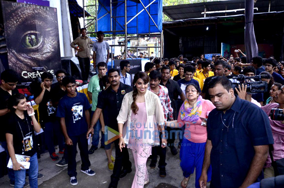 sonam bipasha at mithibai colleges festival umang 2014 23