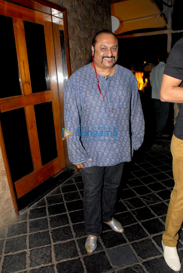 success bash of shreyas deepti talpades poshter boyz 20