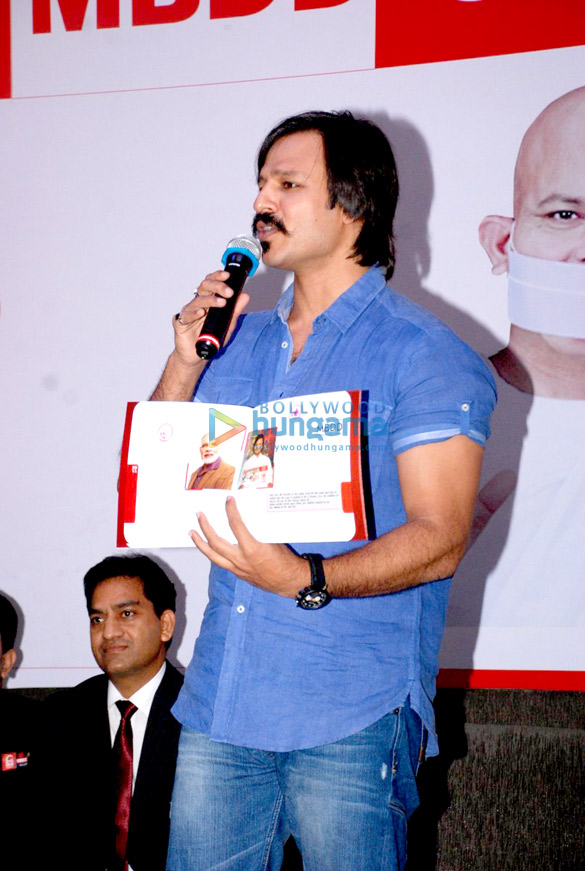 vivek oberoi and his wife encourage blood donation 4